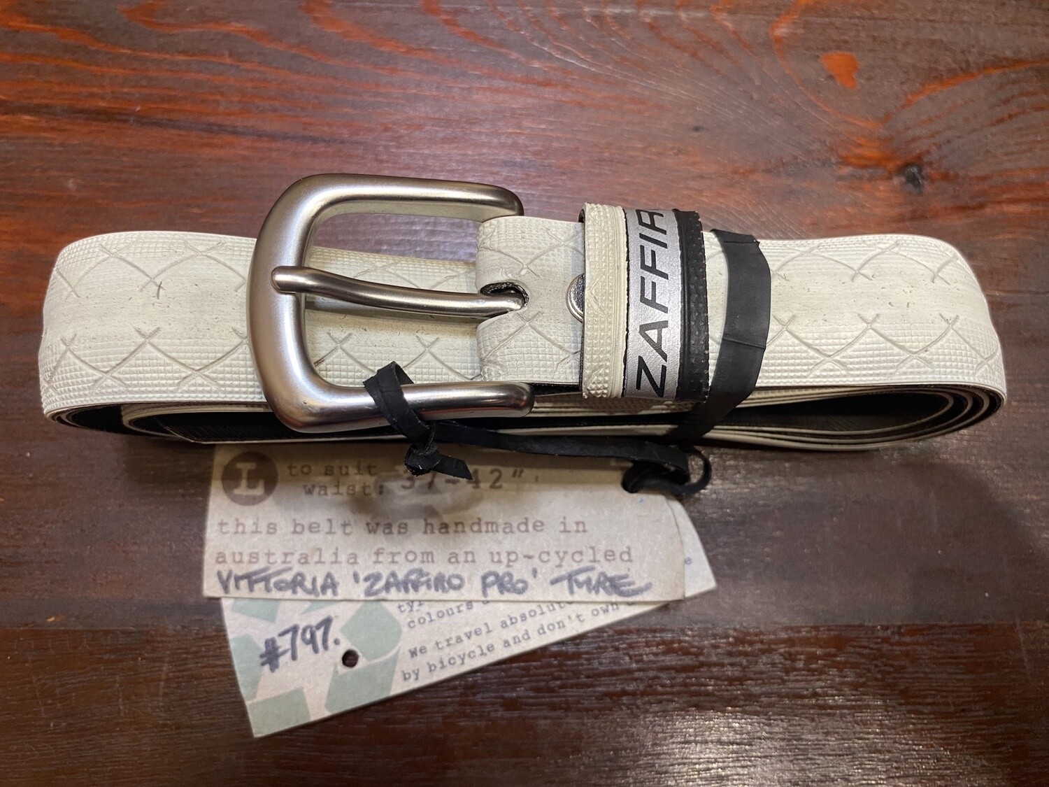Vittoria Zaffiro Pro Upcycled Tyre Belt