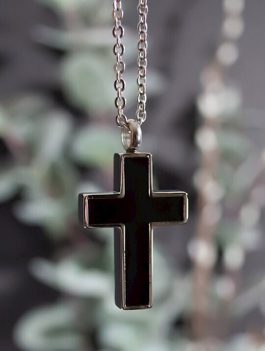 Neckless Cross urn Black