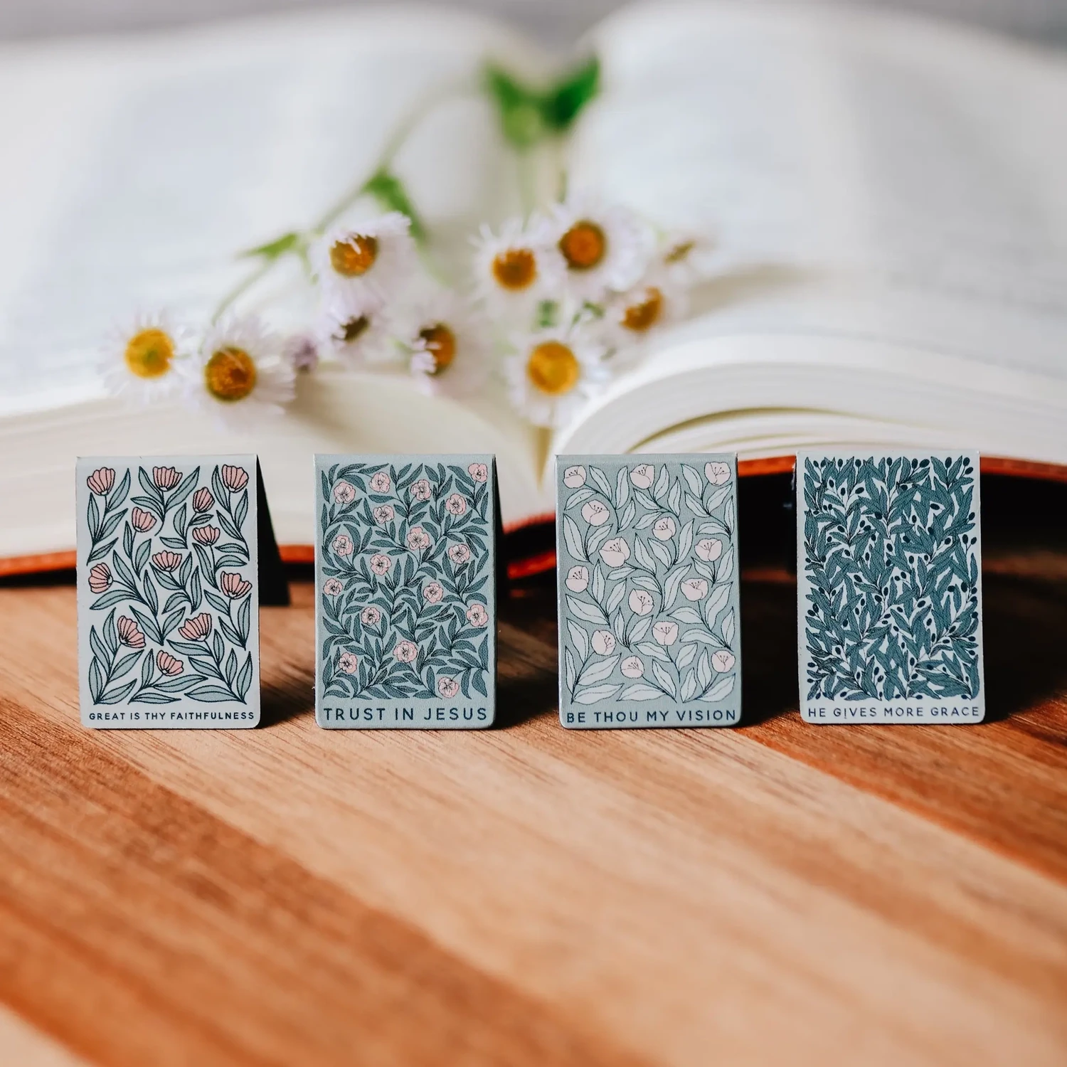 Hymns &amp; Florals Magnetic Bookmark Set
