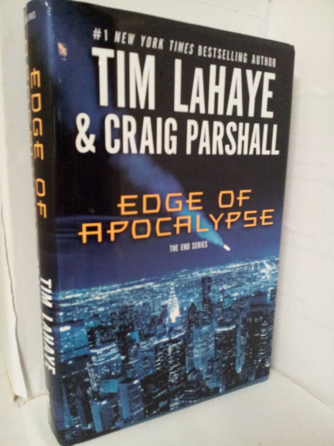 Edge of Apocalypse: A Joshua Jordan Novel (1) (The End Series)..