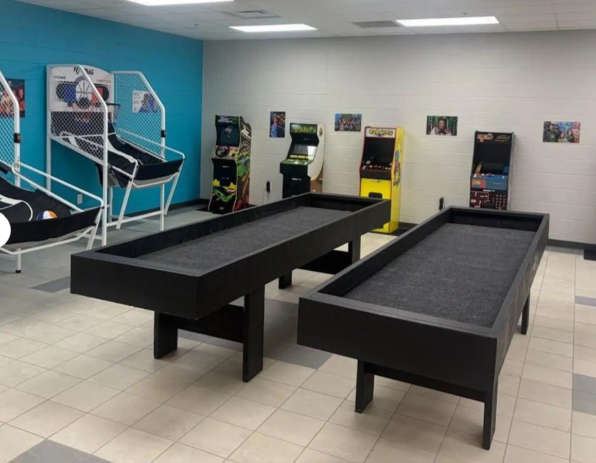 Heavy Duty Carpetball Table