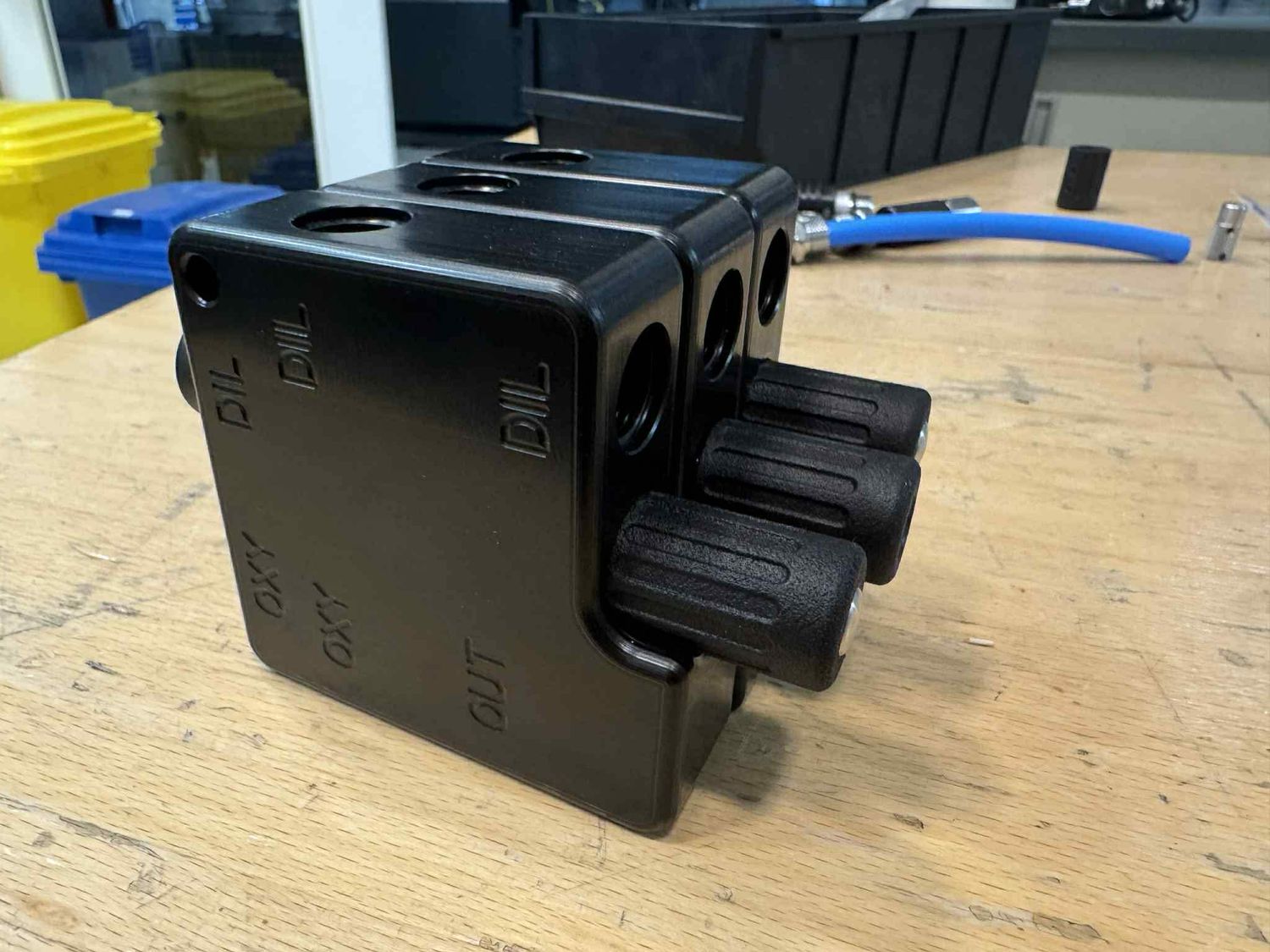 Dual Button Needle Valve MAV