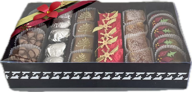 CAJA CHICA CON SURTIDO NAVIDEÑO
