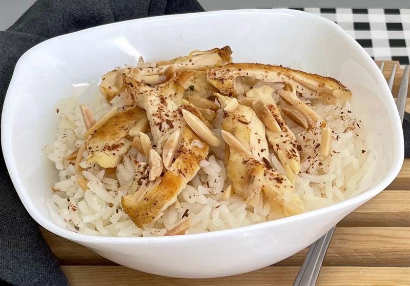 ARROZ BASMATI CON PECHUGA DE POLLO Y ALMENDRA TOSTADA