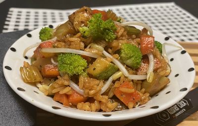 ARROZ CHINO CON BROCOLI