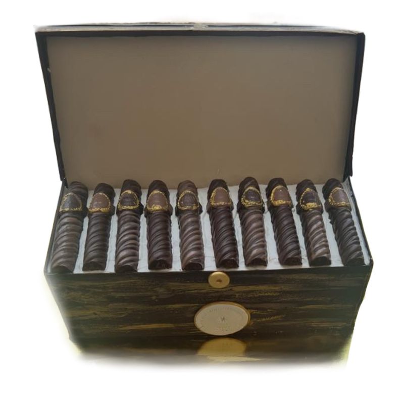 PASTEL ESPECIAL CAJA DE PUROS (10 PERSONAS APROX)