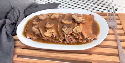 BRISKET CON CHAMPIÑONES PESAJ