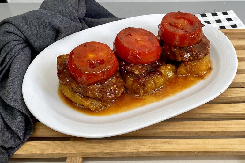 KIBBE MISHUE W/EGGPLANT AND TAMARIND SAUCE