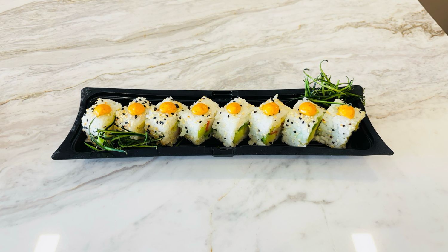 ROLLO DE SUSHI 8 PZA