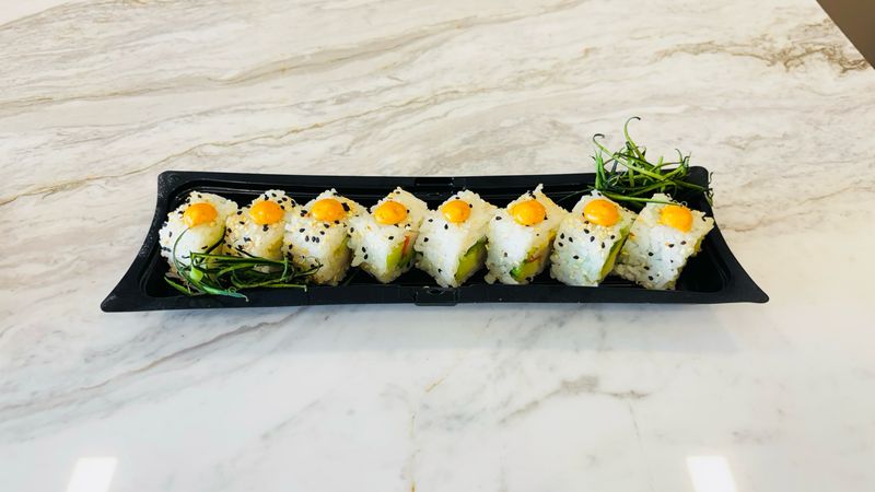 ROLLO DE SUSHI 8 PZA