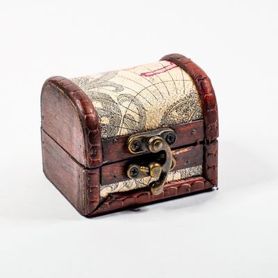 Mini Pirate Treasure Chest with Old World Map (single)