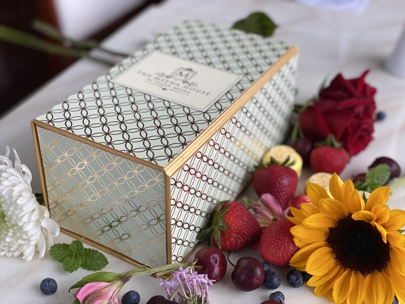 Deluxe Chocolate Box