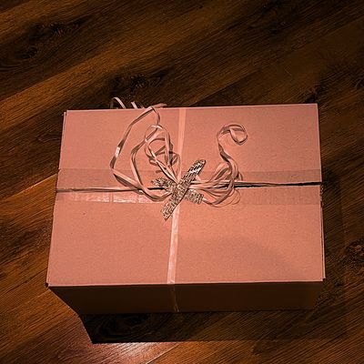 Gift set box kiss T-Shirt SALE🎉