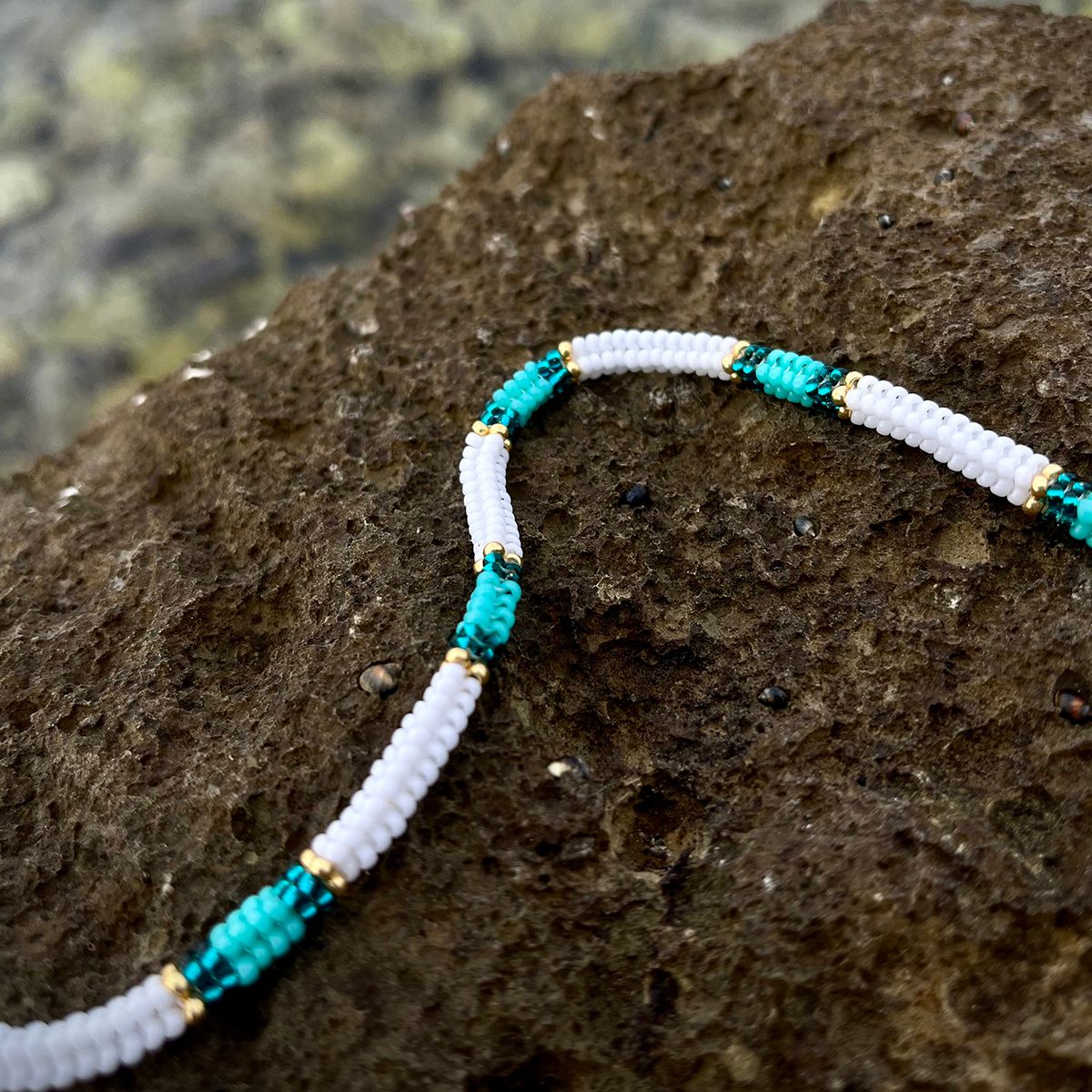 Ancklet belo-turkizen