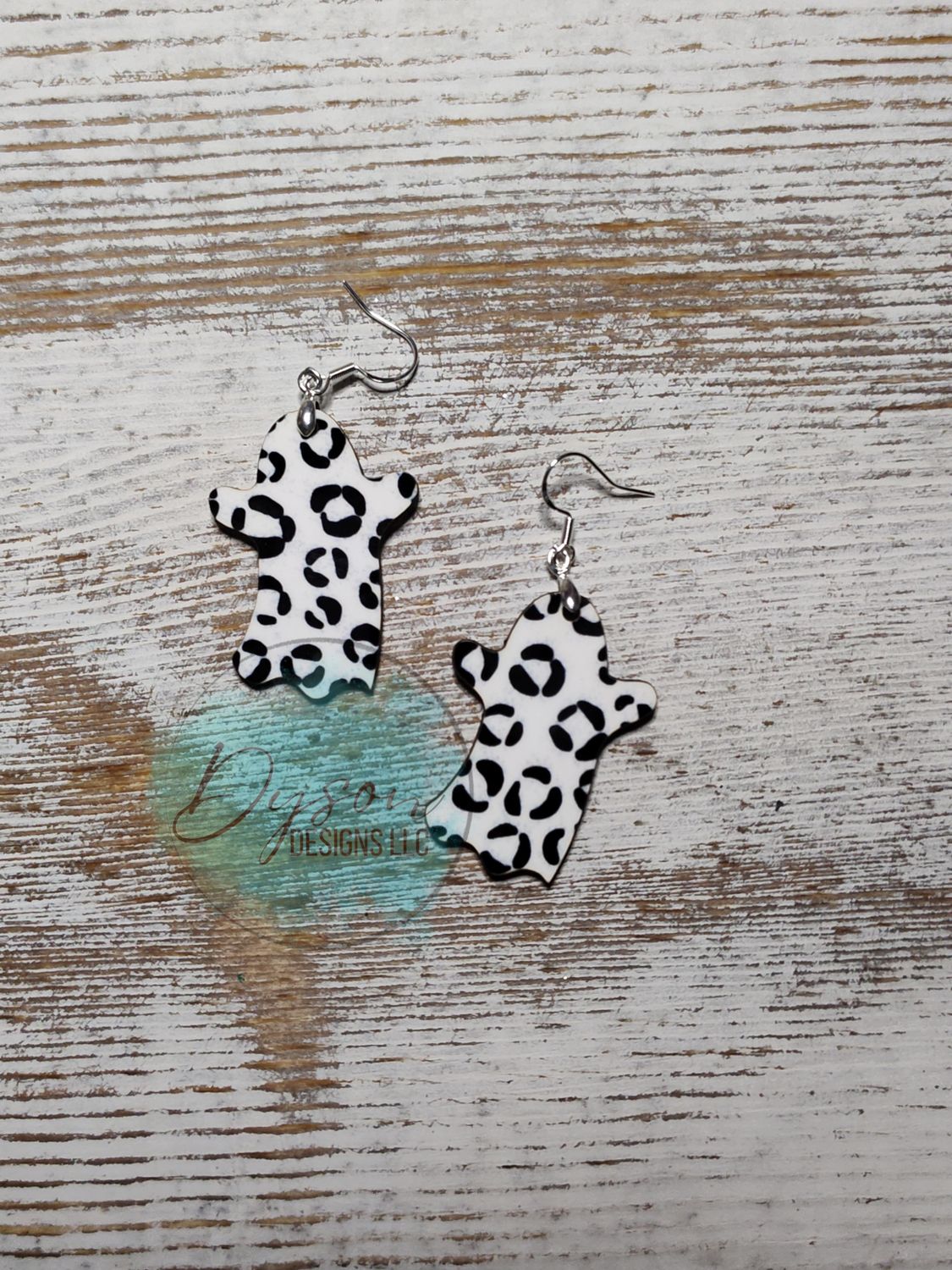 Leopard print ghosts
