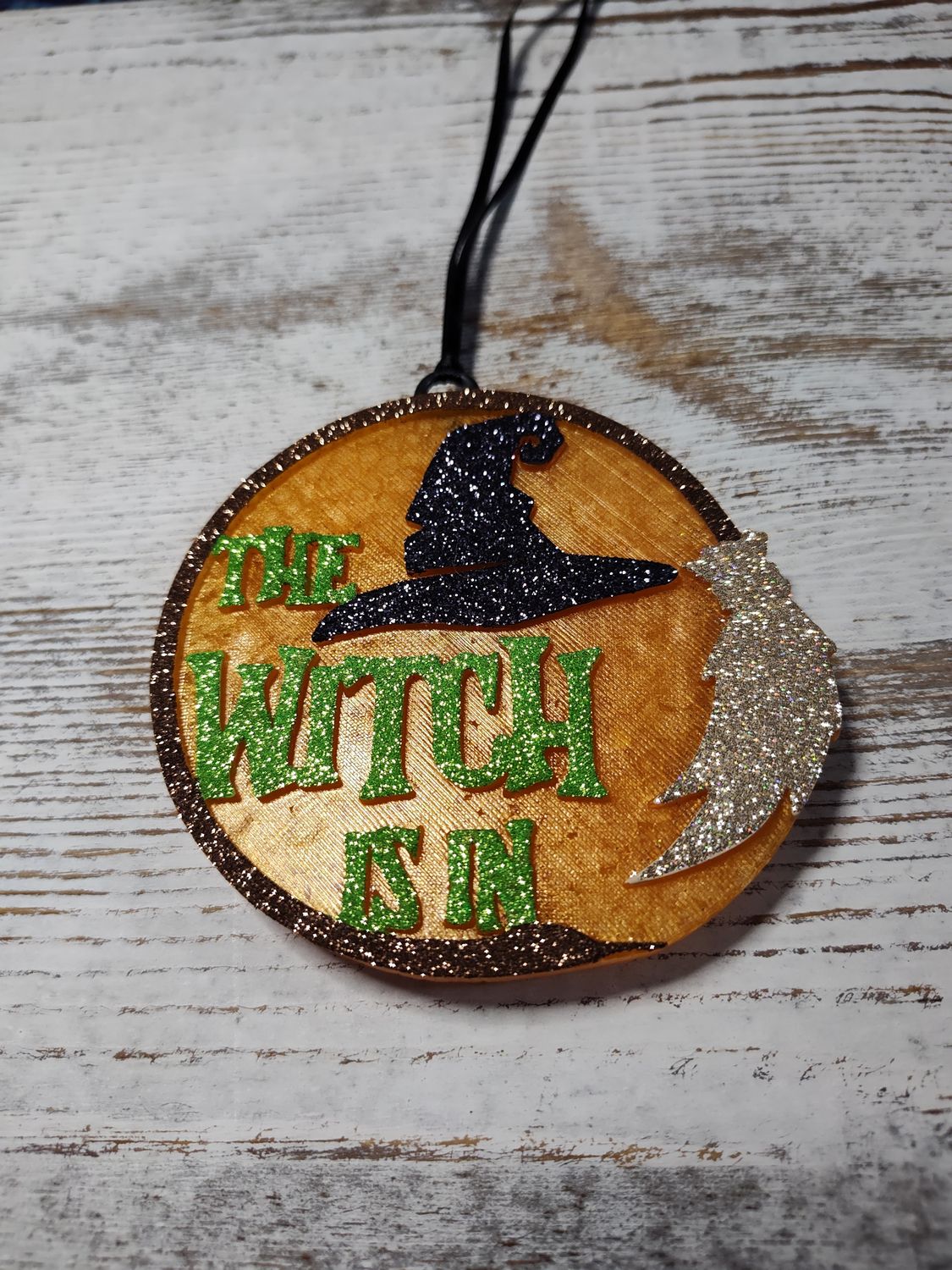 The witch is in (Scent: leaves)