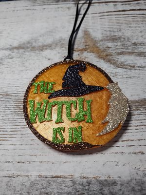 The witch is in (Scent: leaves)