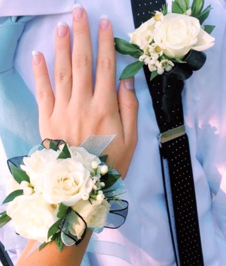 Corsage &amp; Boutonniere custom set