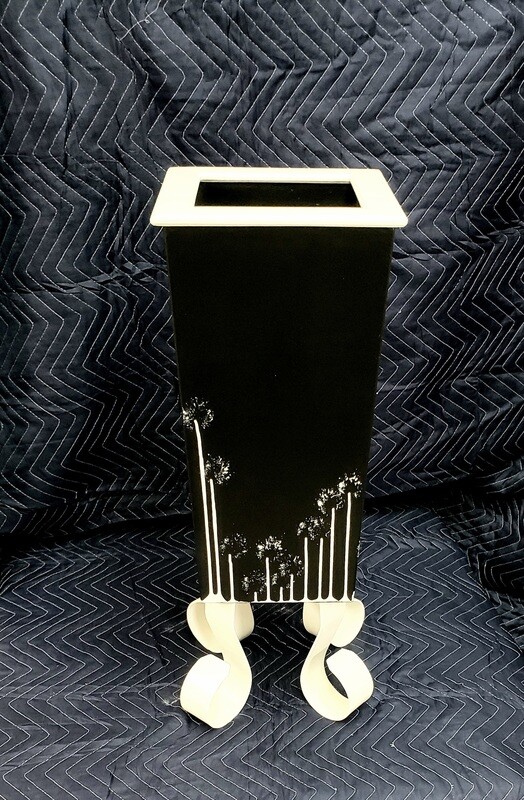 Black &amp;White Dandelion umbrella stand