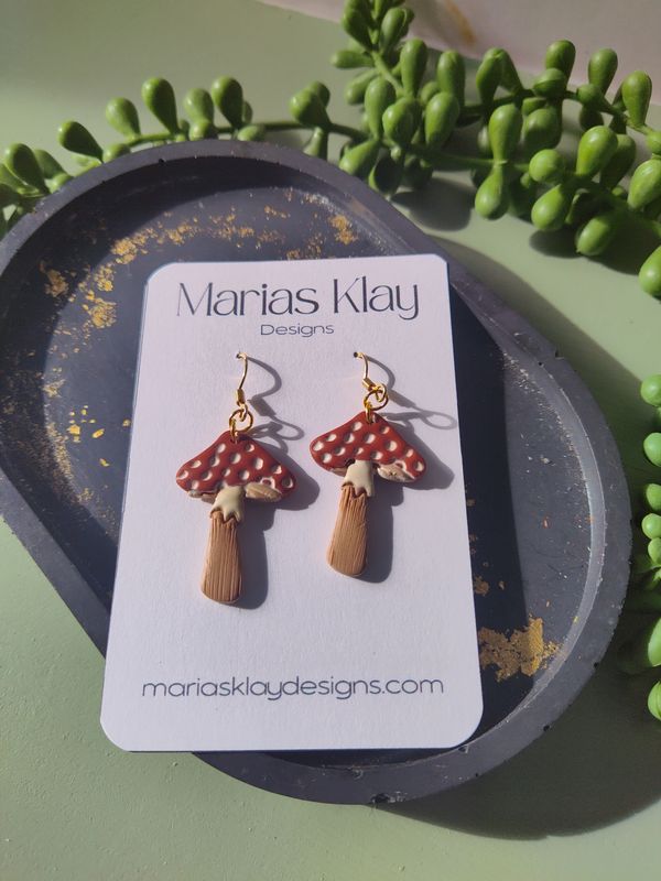 Mushroom Dangle Gold
