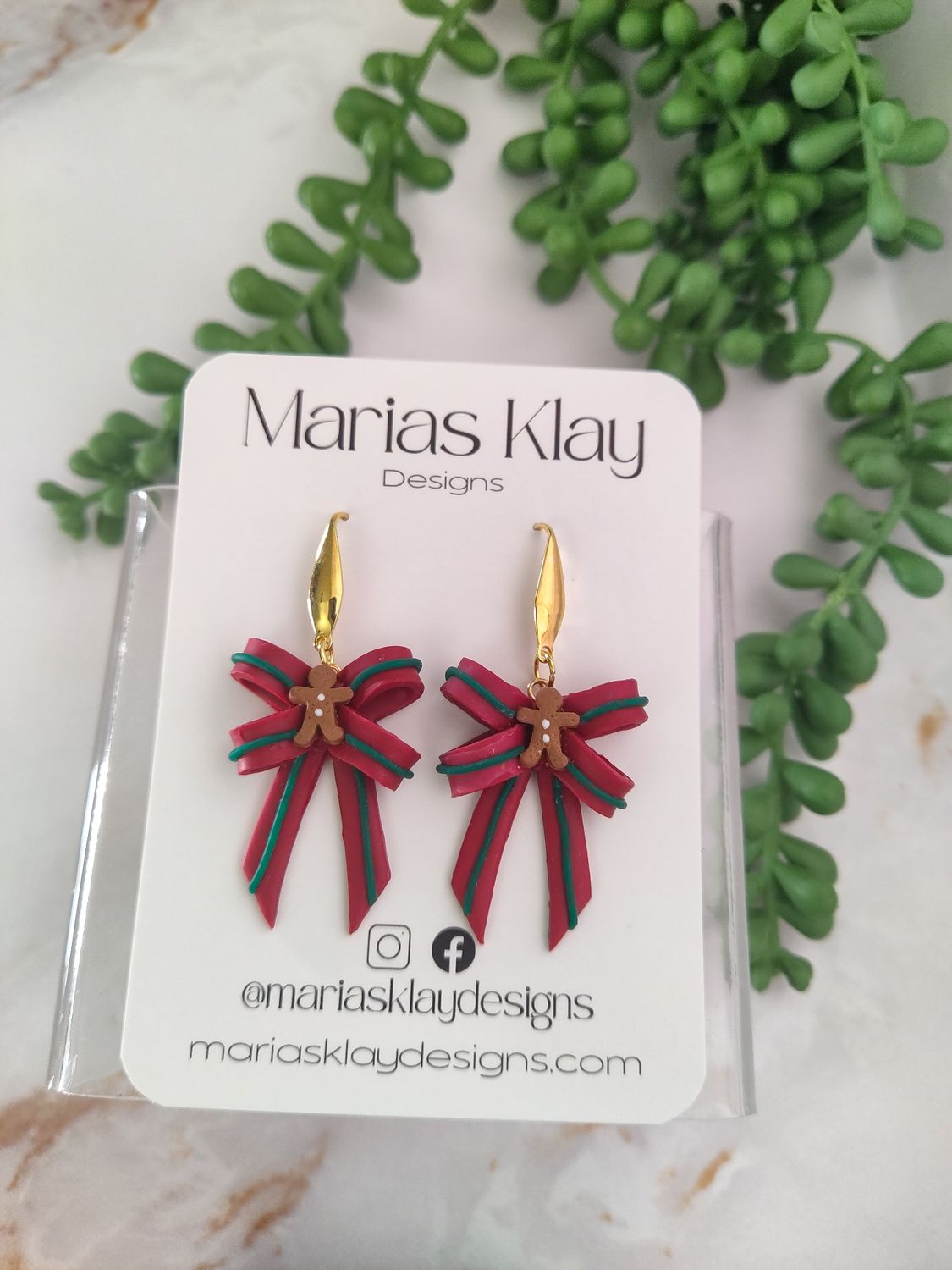 Gingerbread Red Bow Gold