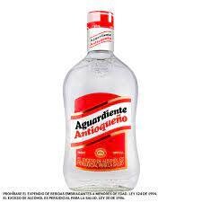 Aguardiente antioqueño rojo