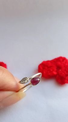 Anillo hojita y Granate