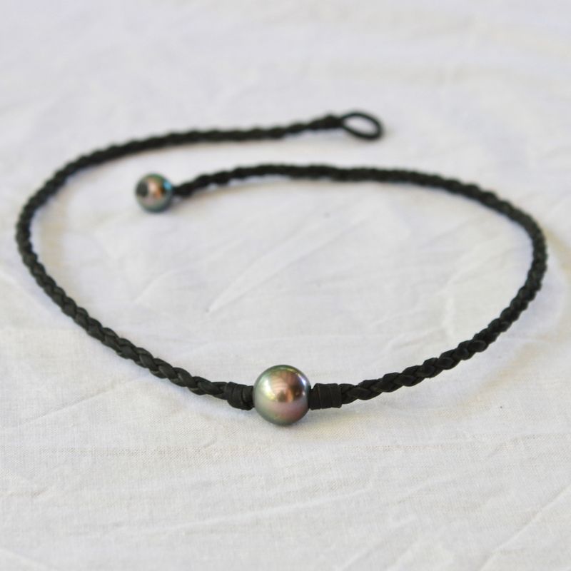 Collier Caret