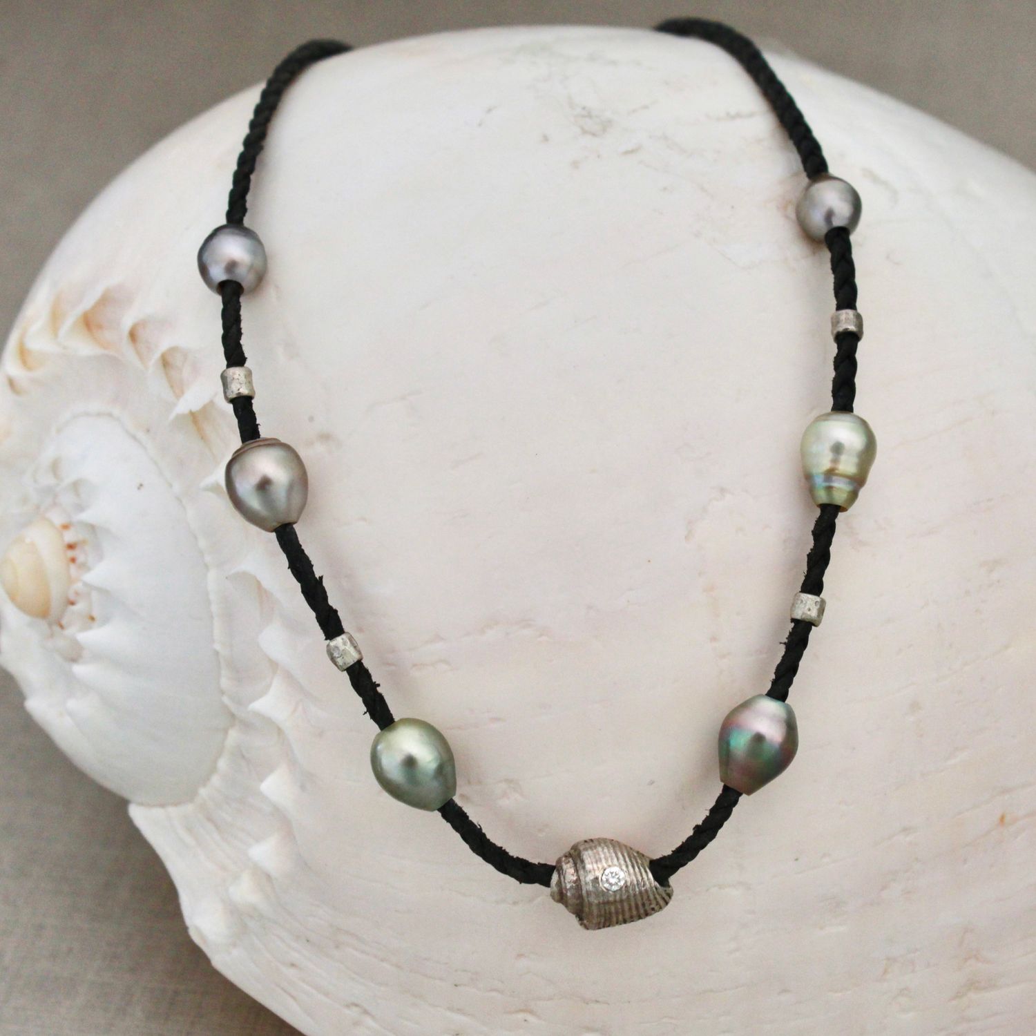 Collier silver shell