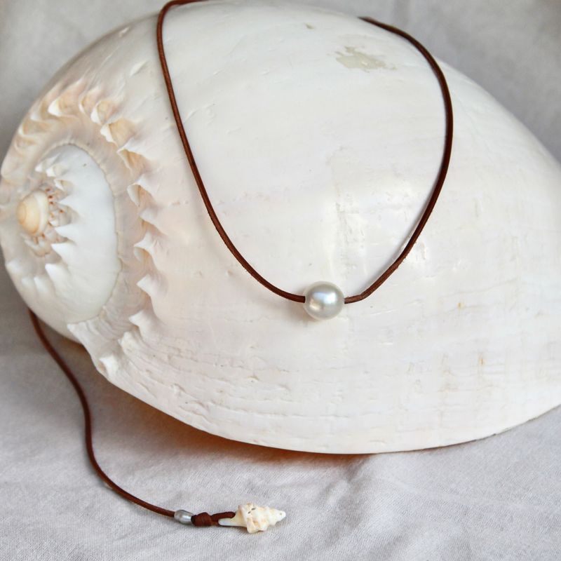 Collier Saline White