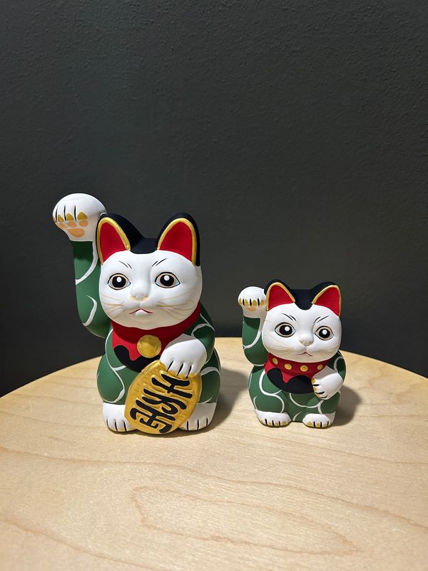 Beckoning Cat - Green, Red and Black