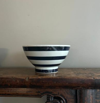 Kurawanka Hand-painted 16.5 cm Bowl - Navy Border