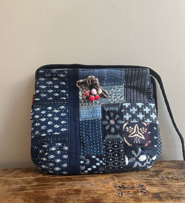 Vintage Kasuri Cotton Patchwork Shoulder Bag with Chestnut Brooch