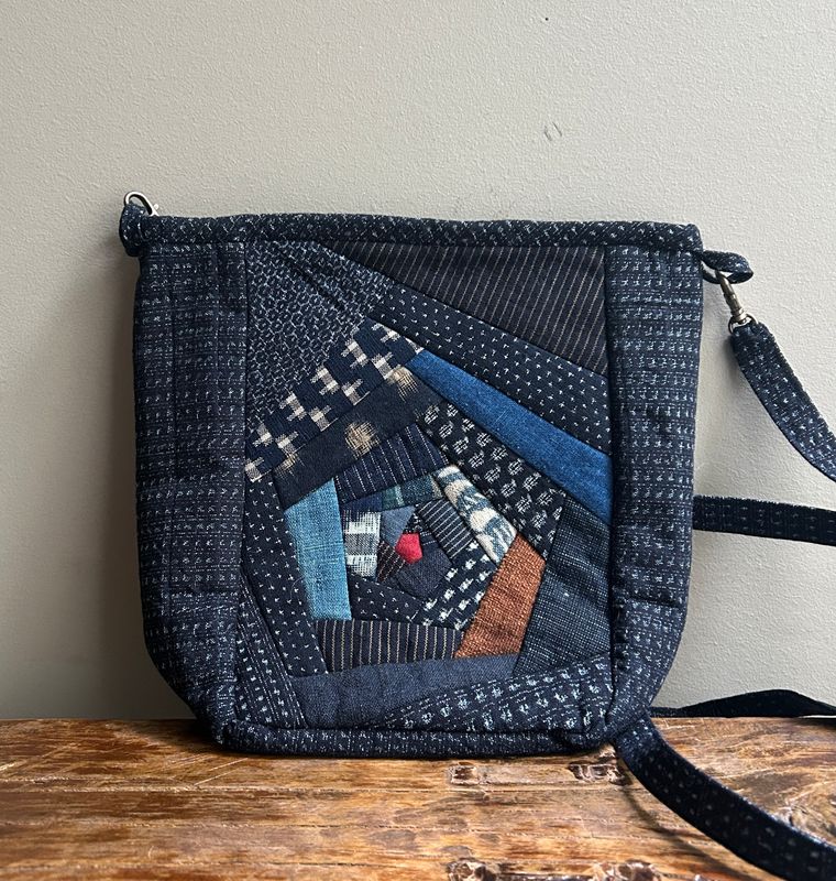 Rose Patchwork Kasuri Cotton Pochette