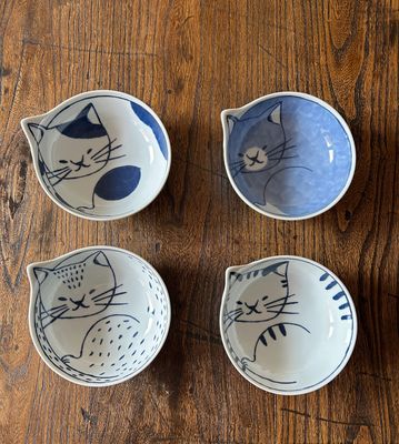 Hasami Ware Cat Bowl - Four Designs