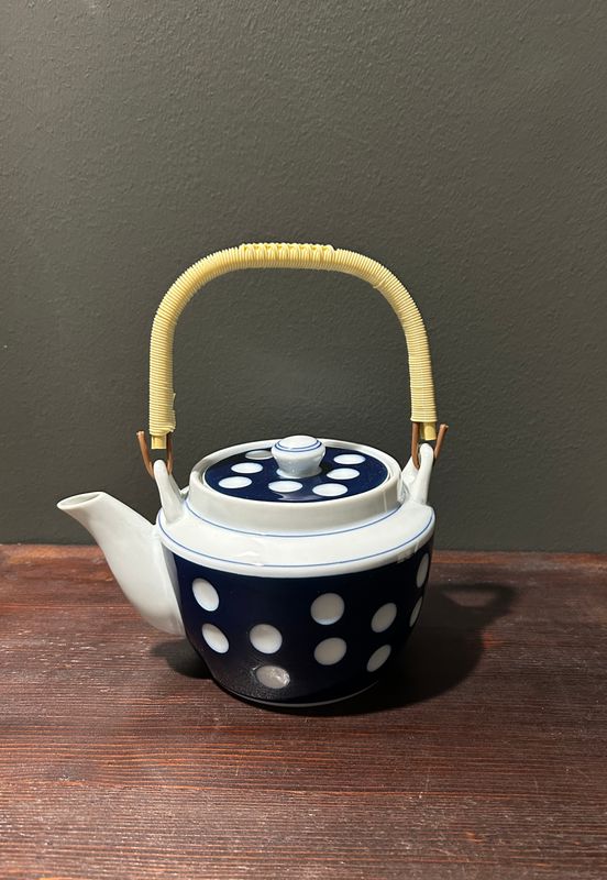 Bizen Yoshida Ware Hand-carved Polka Dot Teapot