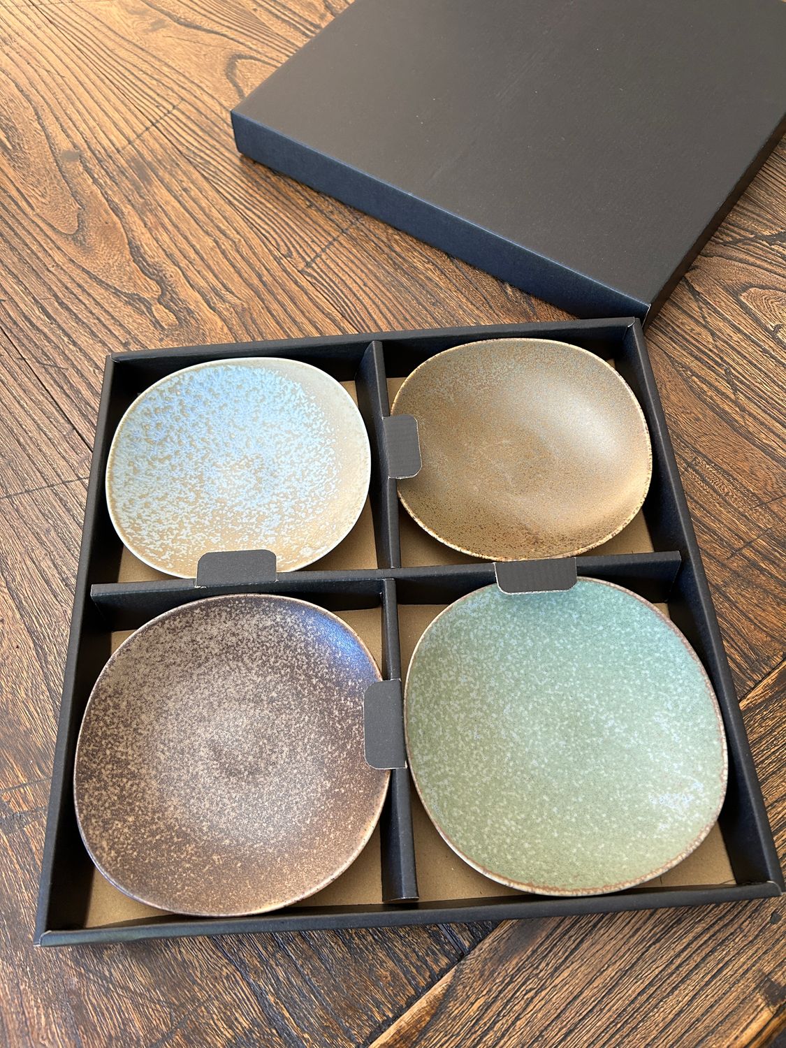 Wabisabi Four Plate Set
