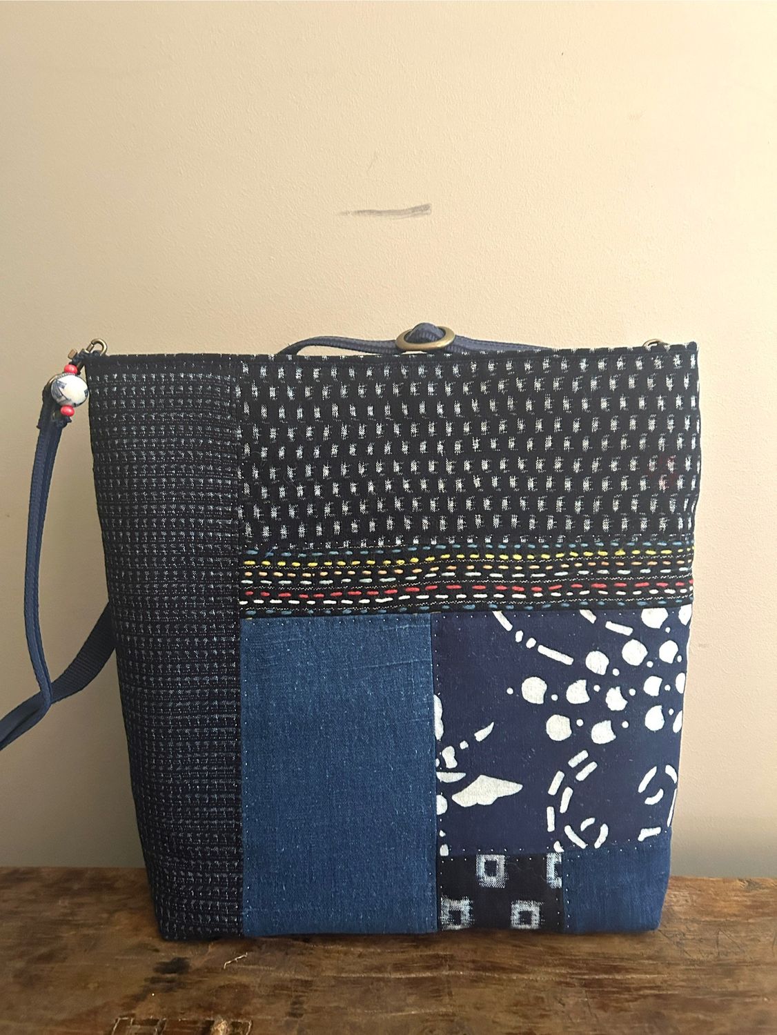 Vintage Kasuri Patchwork Shoulder Bag with Sashiko Stitching