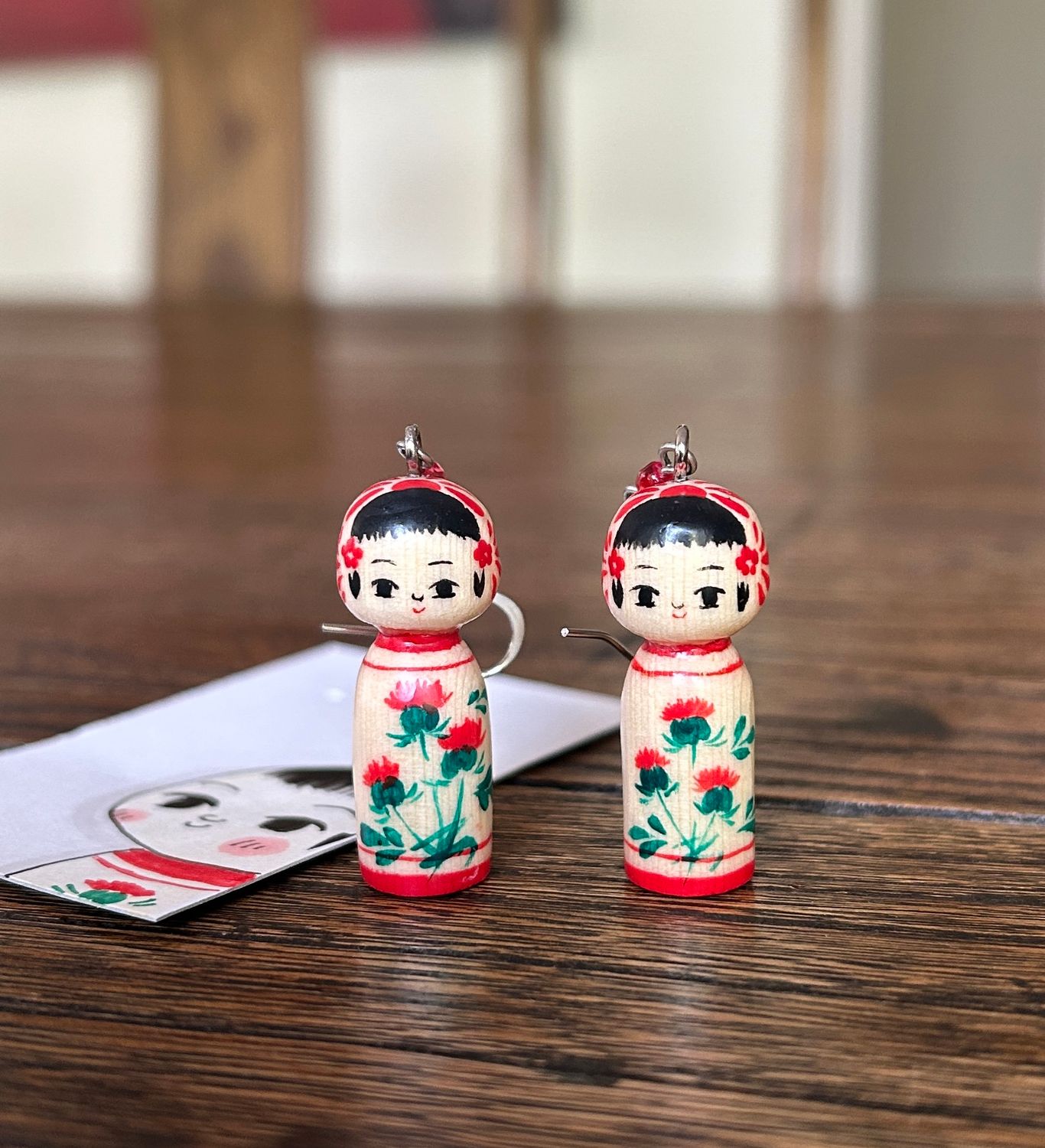 Kokeshi Hook Earrings - Benibana(Safflower)