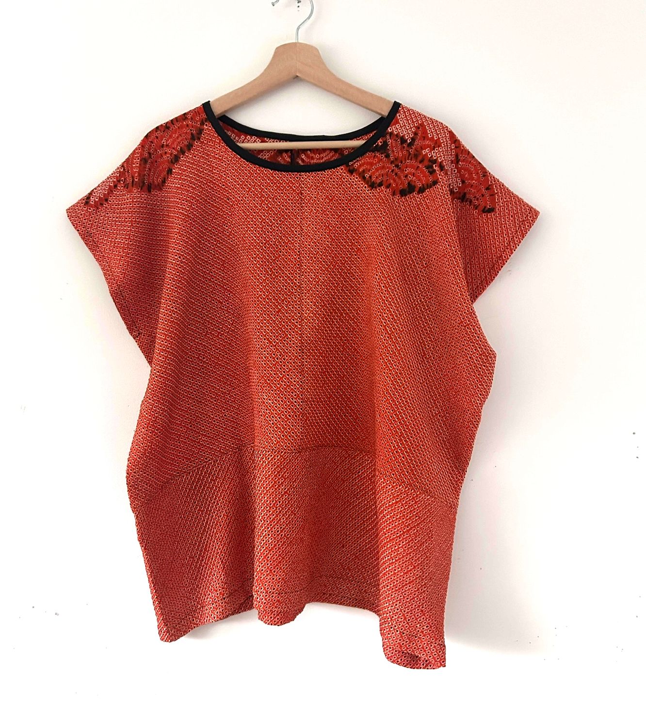 Shibori-dyed Top - Orange/Black