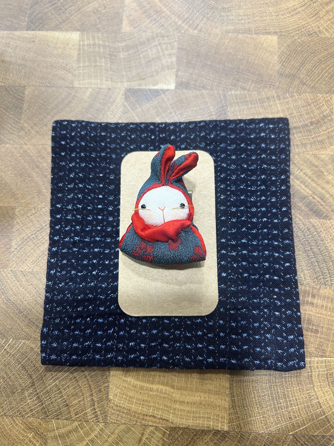 Towa Chirimen Silk Brooch - Rabbit