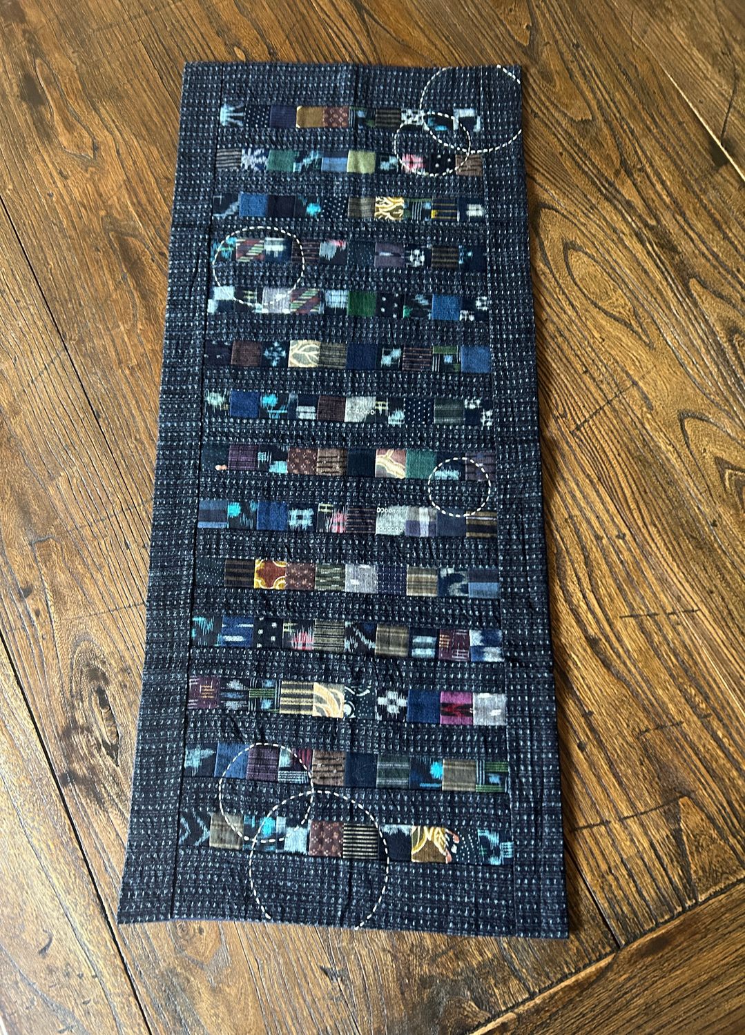 Vintage Kasuri Cotton Patchwork Table Runer/Tapestry with Sashiko Stitching 3