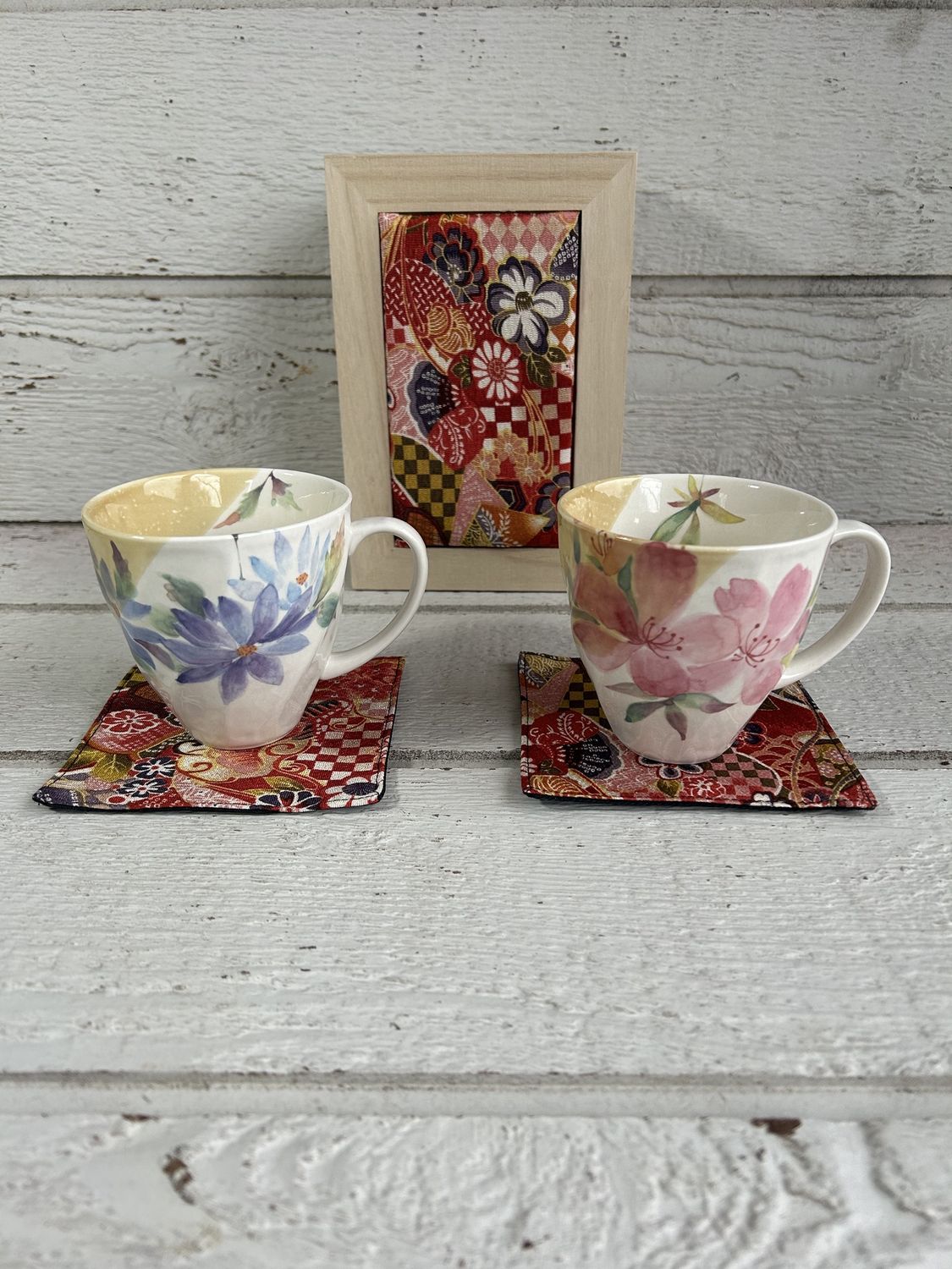 Hana Kaori Pair Mug Gift Set – Ezo chrysanthemum &amp; Azalea