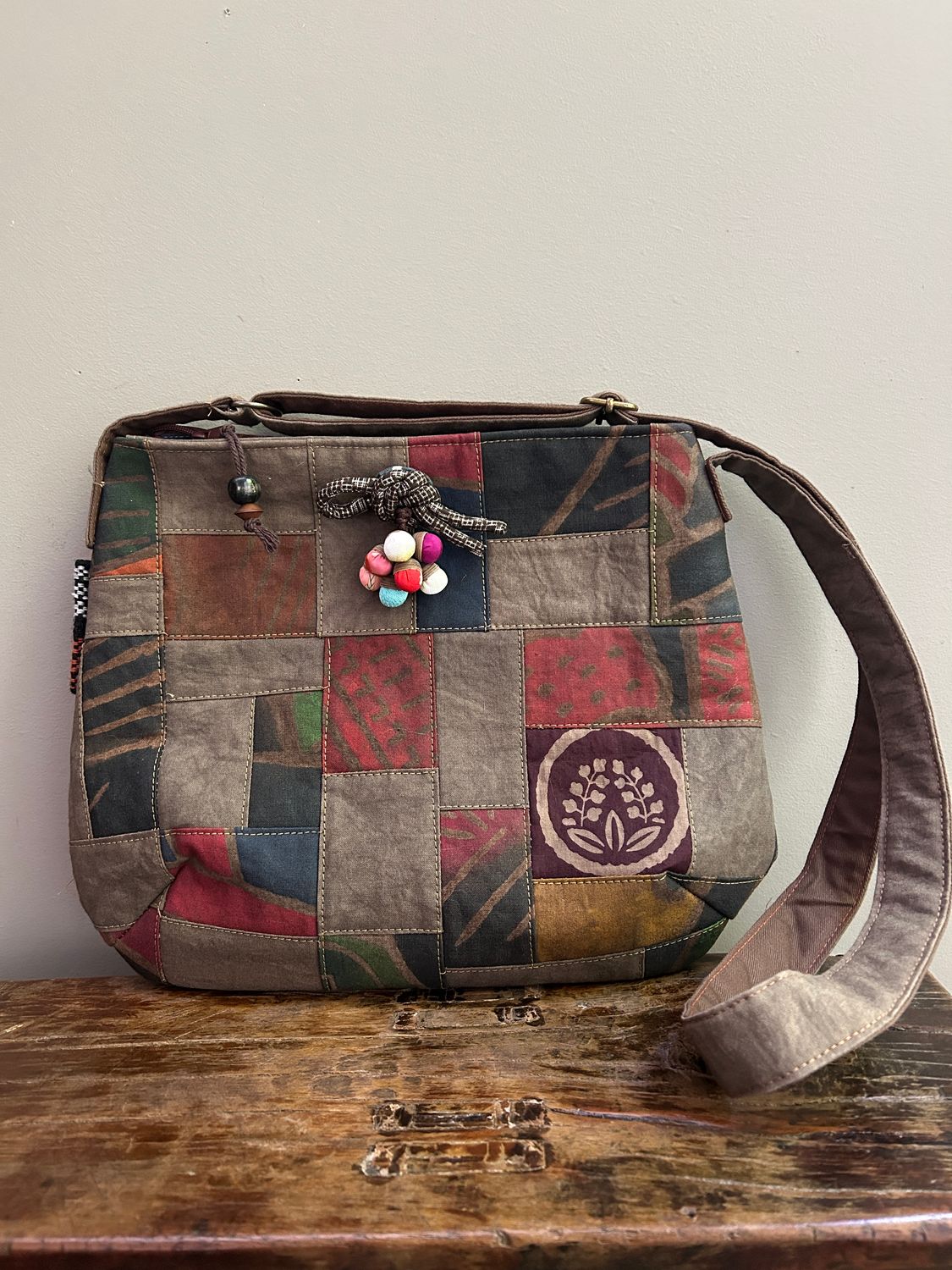 Persimmon Dye Patchwork Shoulder Bag with Chestnut Brooch 1