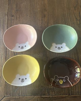 Yuki&#39;s Moon Bear Oval Plate  - Four Colours