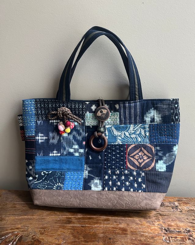 Vintage Kasuri Cotton Patchwork Bag with Chestnut Brooch - Large
