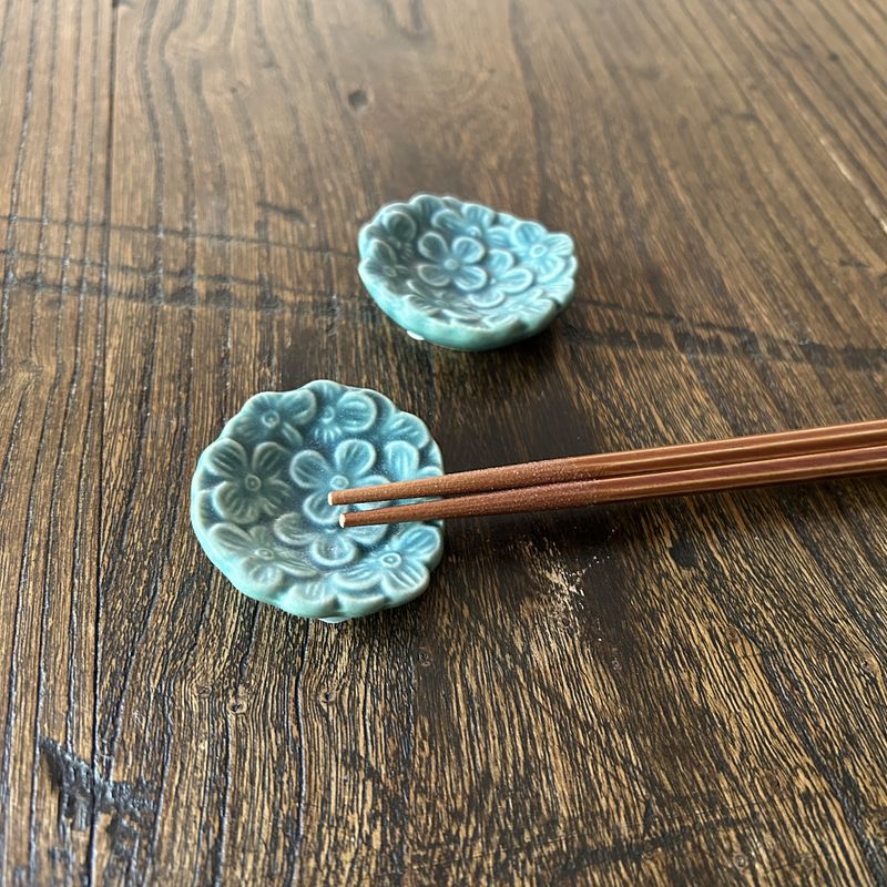 Hana Chopstick Rest - Emerald