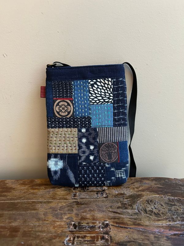 Vintage Kasuri Cotton Pochette with Sashiko Stitching 2