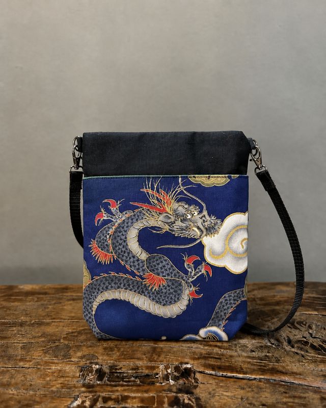 Cotton Pochette  - Navy Dragon