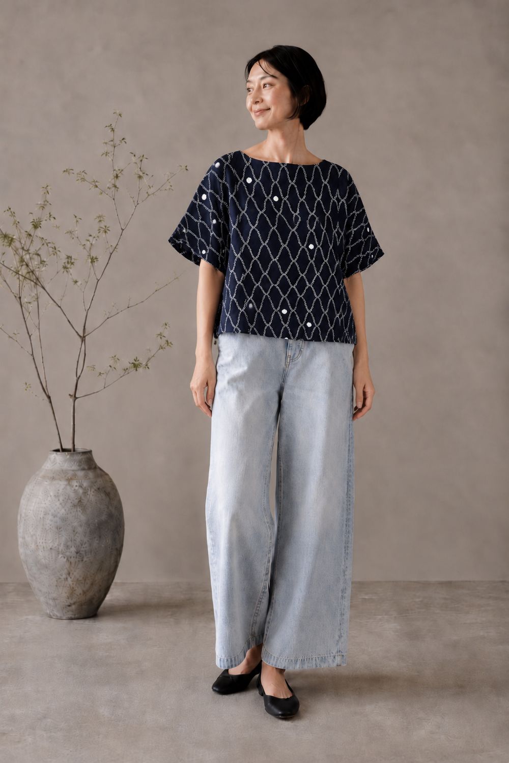 Arimatsu Shibori-dyed  Cotton Blouse - Indigo